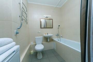 Фото номера Апартаменты Апартаменты Cozy Apartment on Gmyri 12b near metro Poznyaki г. Киев 9