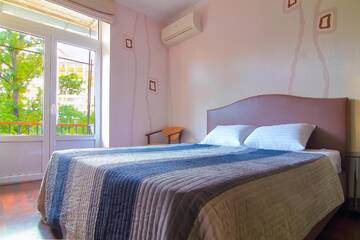 Фото номера Апартаменты с 1 спальней Апартаменты VIP Apartment near Gulliver г. Киев 37