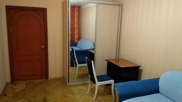 Фото номера Стандартный двухместный номер с 1 кроватью и общей ванной комнатой Апарт-отели Alaska г. Киев 11