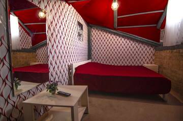 Фото номера Двухместный номер с 1 кроватью Хостелы Lucky Hostel на Крещатике г. Киев 4