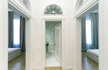 Фото номера Апартаменты Апартаменты VIP apartment near Kreschatyk, 31а Pushkinska Street г. Киев 23