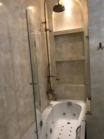 Фото номера Апартаменты с 1 спальней - Лютеранская, 4 Апартаменты Kiev Lypki Signature Apartments г. Киев 6