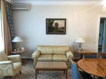 Фото номера Люкс с 2 спальнями Апартаменты Kiev Lypki Signature Apartments г. Киев 3