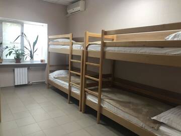 Фото номера Спальное место на двухъярусной кровати в общем номере для мужчин Хостелы Сон та Кава г. Киев 6