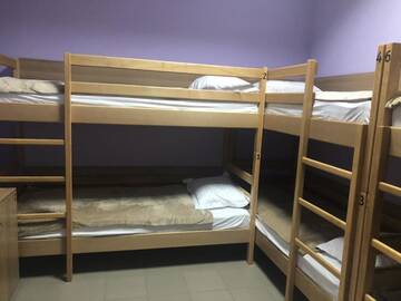 Фото номера Спальное место на двухъярусной кровати в общем номере для женщин Хостелы Сон та Кава г. Киев 6