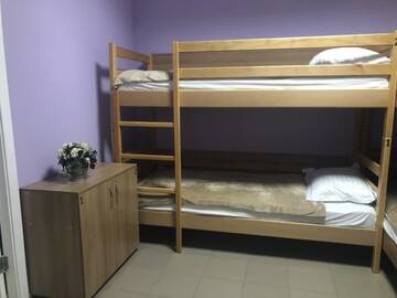 Фото номера Спальное место на двухъярусной кровати в общем номере для женщин Хостелы Сон та Кава г. Киев 3