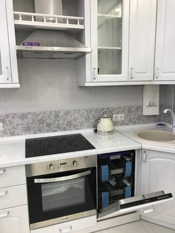 Фото номера Апартаменты Апартаменты Luxe Apartment on Drahomanova г. Киев 31