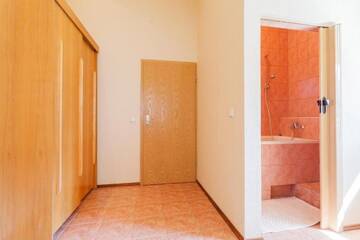 Фото номера Апартаменты с 3 спальнями Апартаменты KyivHome with 3bedrooms, Jaccuzzi, Sauna г. Киев 51