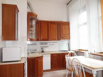 Фото номера Апартаменты с 3 спальнями Апартаменты KyivHome with 3bedrooms, Jaccuzzi, Sauna г. Киев 54
