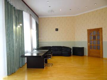 Фото номера Апартаменты с 3 спальнями Апартаменты KyivHome with 3bedrooms, Jaccuzzi, Sauna г. Киев 7