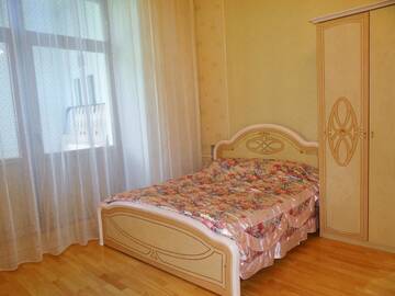 Фото номера Апартаменты с 3 спальнями Апартаменты KyivHome with 3bedrooms, Jaccuzzi, Sauna г. Киев 10
