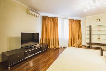 Фото Апартаменты VIP apt."Modern" near metro, airport г. Киев 2