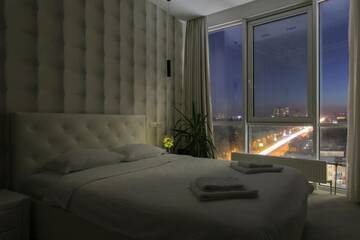 Фото номера Апартаменты Делюкс Апартаменты Black&amp;White Apartment in Smart Plaza г. Киев 50
