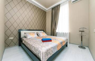Фото номера Апартаменты с гидромассажной ванной Апартаменты hotrent City Deluxe Ivana Franko г. Киев 20