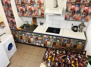 Фото номера Кровать в общем 8-местном номере для мужчин и женщин Хостелы Alla House Hostel г. Киев 2