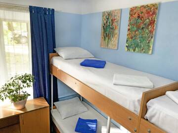 Фото номера Кровать в общем 6-местном номере Хостелы Alla House Hostel г. Киев 7