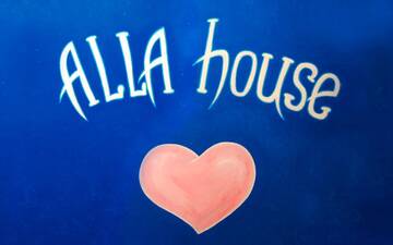 Фото номера Односпальная кровать в общем номере для женщин Хостелы Alla House Hostel г. Киев 4