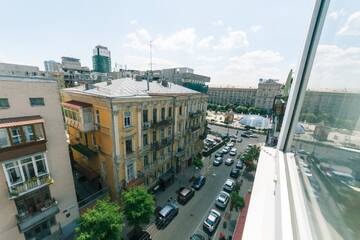 Фото номера Апартаменты Апартаменты 3 bedrooms on Maidan г. Киев 20