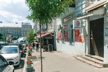 Фото номера Апартаменты Апартаменты 3 bedrooms on Maidan г. Киев 35