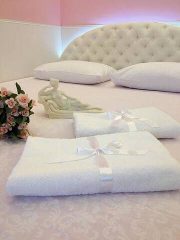 Фото номера Апартаменты-студио Апартаменты Apartment with Jacuzzi Kiev г. Киев 13