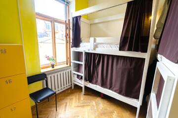 Фото номера Кровать в общем 6-местном номере для мужчин и женщин Хостелы Sun City Hostel 2 г. Киев 2