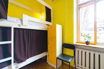 Фото номера Кровать в общем 6-местном номере для мужчин и женщин Хостелы Sun City Hostel 2 г. Киев 4