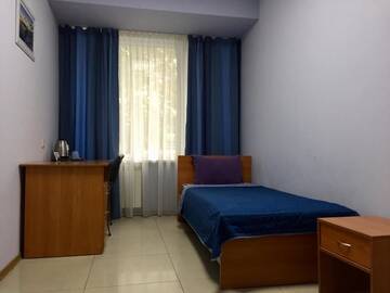 Фото номера Одноместный номер с общим душем и туалетом Отель Westend Hotel Kyiv г. Киев 9