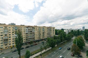 Фото номера Апартаменты с балконом Апартаменты Bulvar Lesi Ukrainki 15a г. Киев 9
