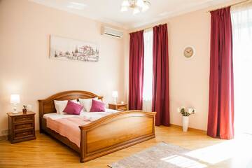 Фото номера Апартаменты с 2 спальнями - ул. Крещатик, 15 Апартаменты Inn Home Apartments - Kreshchatyk area г. Киев 5