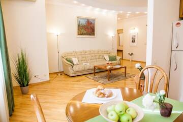 Фото номера Апартаменты с 2 спальнями - ул. Крещатик, 15 Апартаменты Inn Home Apartments - Kreshchatyk area г. Киев 3