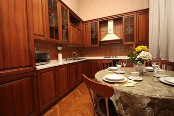 Фото номера Апартаменты с 2 спальнями, Пушкинская 33 Апартаменты Inn Home Apartments - Kreshchatyk area г. Киев 8