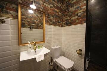 Фото номера Апартаменты-студио Апартаменты Loft Apartments on Desyatynnyi Ln г. Киев 18