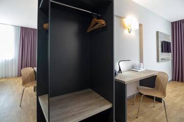 Фото номера Двухместный номер с 2 отдельными кроватями Отель Favor Sport Hotel г. Киев 12