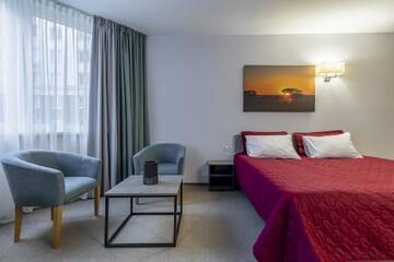 Фото номера Улучшенный семейный номер Отель Favor Sport Hotel г. Киев 8