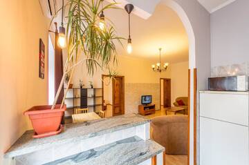 Фото номера Апартаменты с 2 спальнями — ул. Шота Руставели, 24 Апартаменты Apartments in the CENTER on Shota Rustaveli г. Киев 6