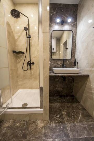 Фото номера Апартаменты с балконом Апартаменты Apartments on Ploscha Lva Tolstoho г. Киев 5