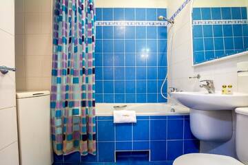 Фото номера Апартаменты с 1 спальней Апартаменты Apartment on Triokhsviatytelska г. Киев 9