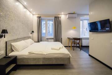 Фото номера Апартаменты с балконом Апартаменты Modern Apartments on Baseina near Arena City г. Киев 11