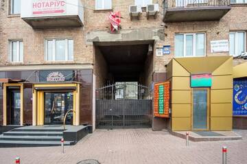 Фото номера Апартаменты с балконом Апартаменты Modern Apartments on Baseina near Arena City г. Киев 16