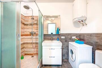 Фото номера Апартаменты с 1 спальней Апартаменты Comfortable Apartment on the Street Mihaila Dragomirov, 2A г. Киев 10
