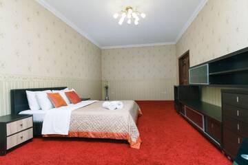 Фото номера Апартаменты с 3 спальнями Апартаменты Apartments near the Olympic Stadium г. Киев 105