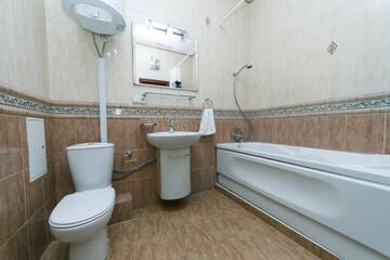 Фото номера Апартаменты с 3 спальнями Апартаменты Apartments near the Olympic Stadium г. Киев 102