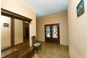 Фото номера Апартаменты с 3 спальнями Апартаменты Apartments near the Olympic Stadium г. Киев 119