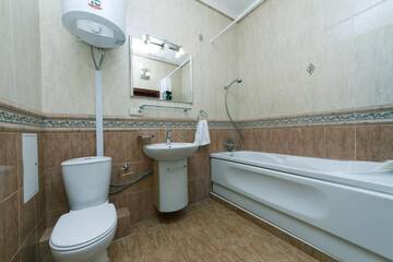 Фото номера Апартаменты с 3 спальнями Апартаменты Apartments near the Olympic Stadium г. Киев 123
