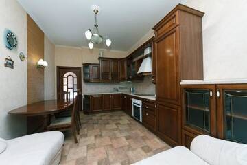 Фото номера Апартаменты с 3 спальнями Апартаменты Apartments near the Olympic Stadium г. Киев 32