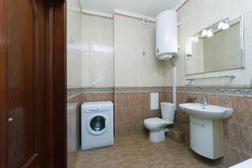 Фото номера Апартаменты с 3 спальнями Апартаменты Apartments near the Olympic Stadium г. Киев 93
