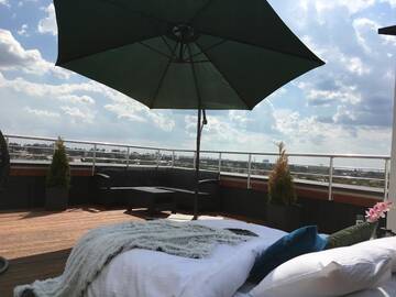 Фото номера Улучшенные апартаменты с террасой Апарт-отели Nyvky Residence г. Киев 4