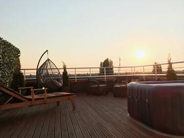 Фото номера Апартаменты с террасой Апарт-отели Nyvky Residence г. Киев 4