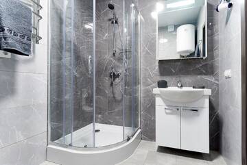 Фото номера Апартаменты Апартаменты VIP studio in the center, Ohmatdet, KPI г. Киев 13