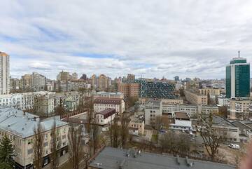 Фото номера Апартаменты Апартаменты VIP studio in the center, Ohmatdet, KPI г. Киев 21